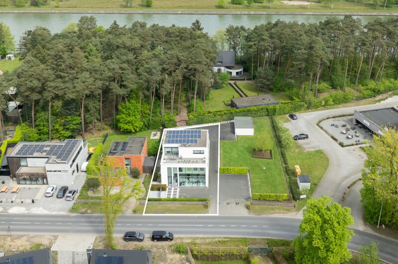 Winkelruimte te Grobbendonk