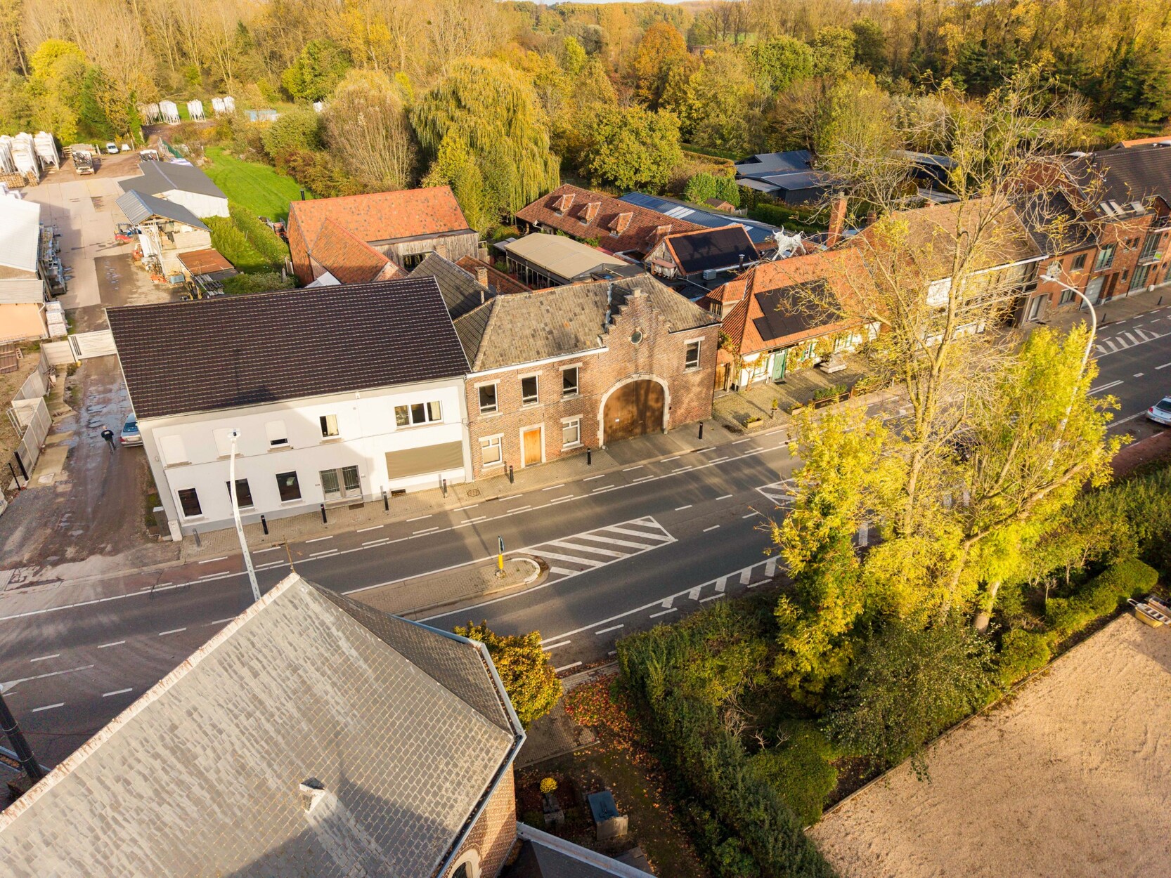 Unieke hoeve met extra woonst op 24 are