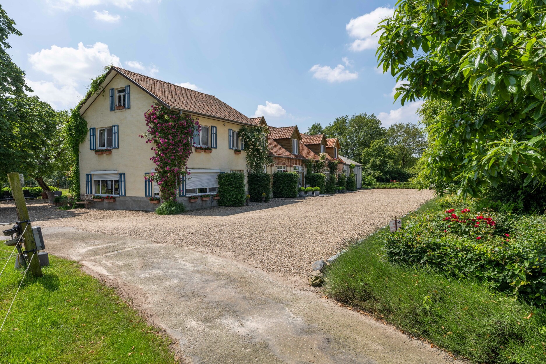 Hippische villa op een perceel van 2.05ha
