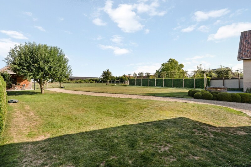 Commercieel kantoor te Meise