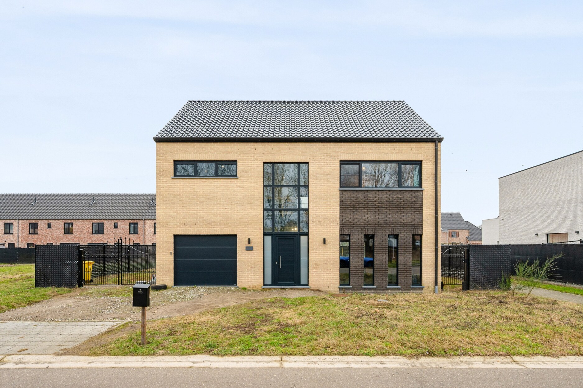 Moderne gezinswoning in een doodlopende straat te Geel 