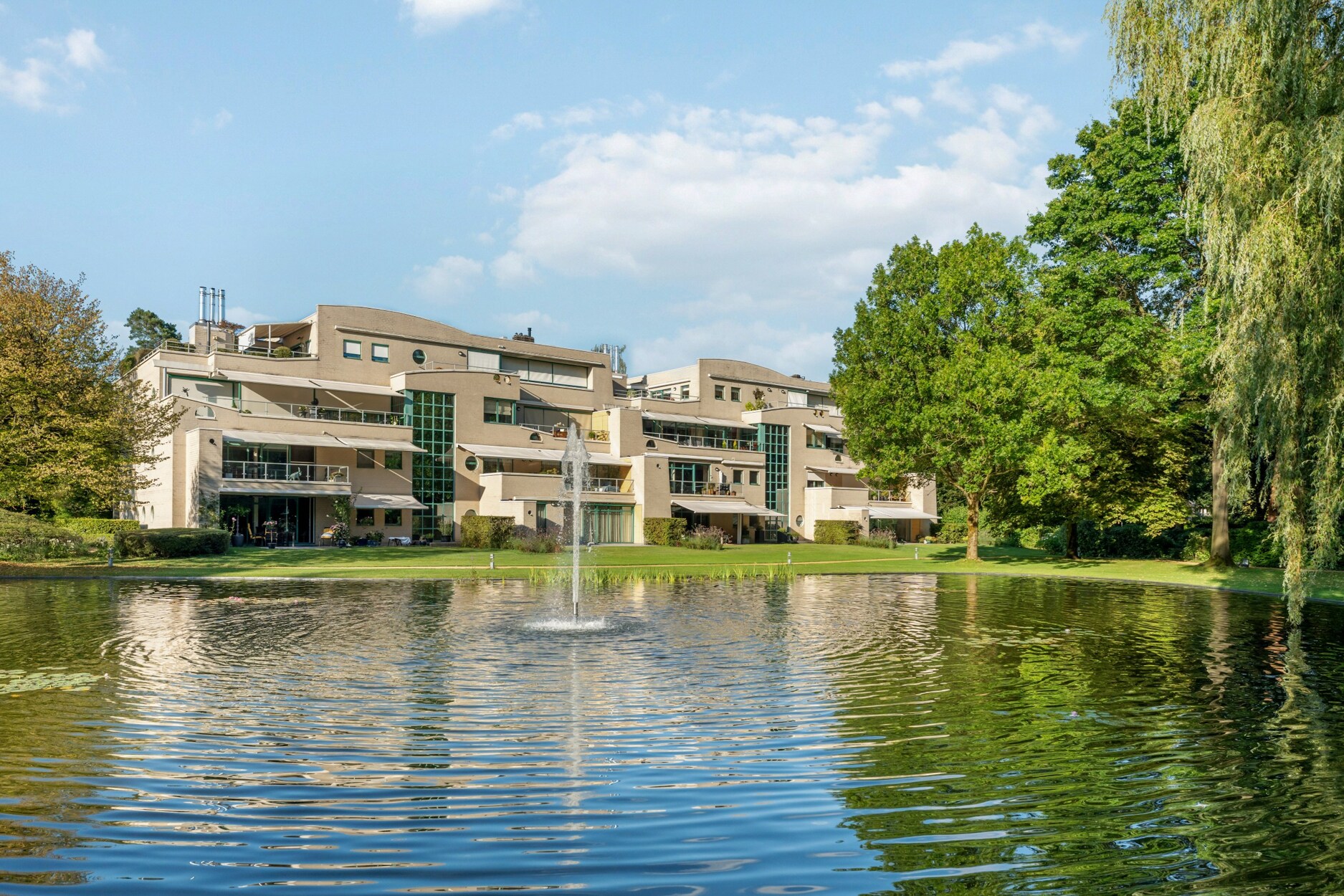Exclusief appartement te koop in Residentie “De Dennen” met 3 slaapkamers en 2 badkamers