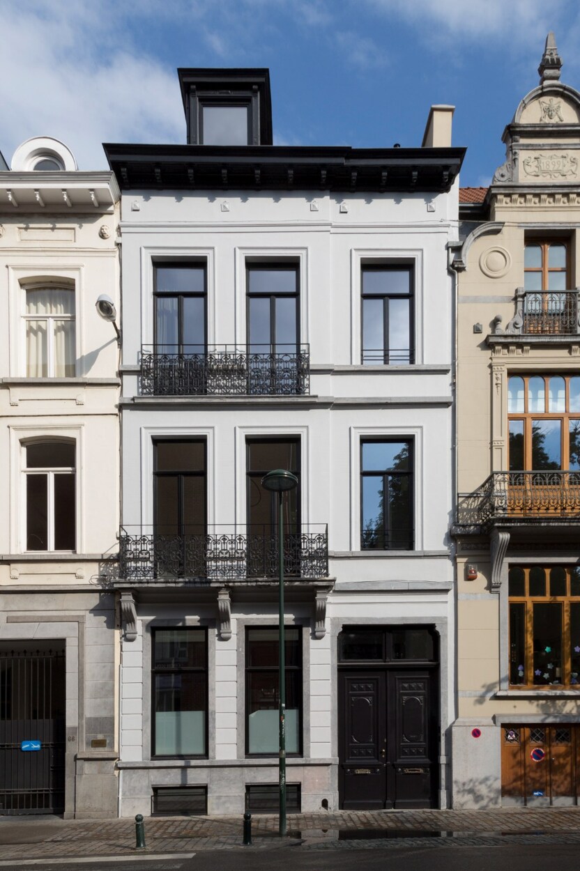 Châtelain - Volledig gerenoveerde gezinswoning met bureau