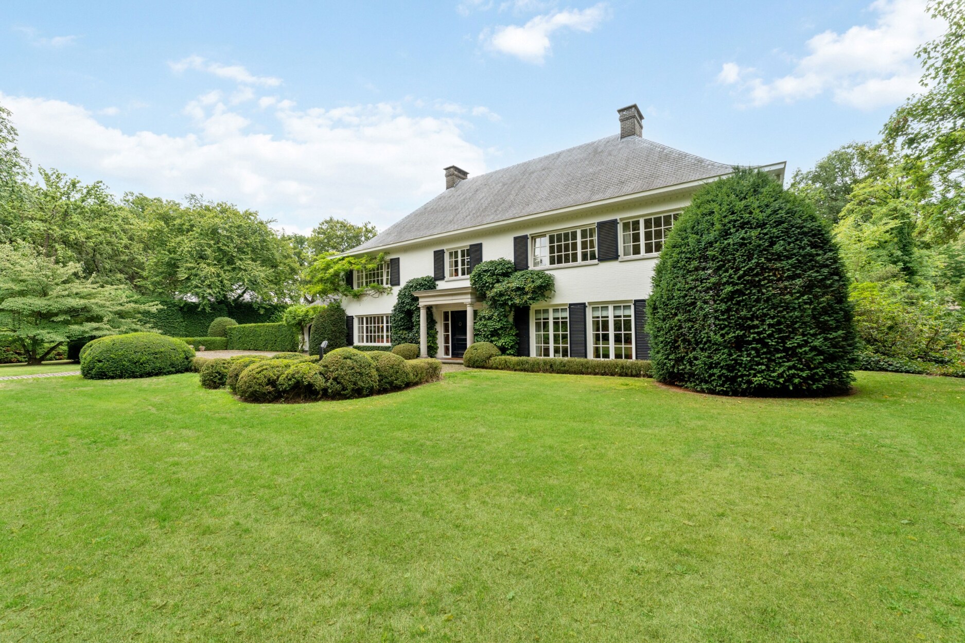 Exclusieve villa met zwembad in centrum Brasschaat