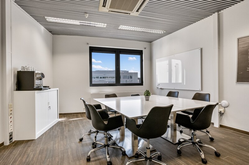 Commercieel kantoor te Zwijnaarde