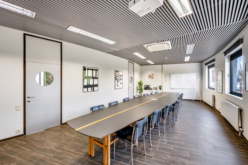 Commercieel kantoor te Zwijnaarde