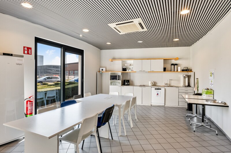 Commercieel kantoor te Zwijnaarde