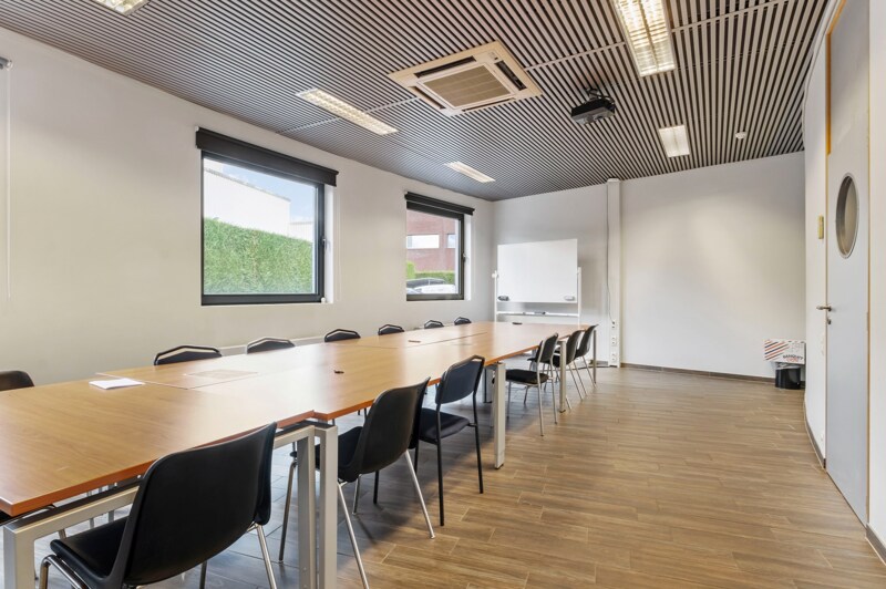 Commercieel kantoor te Zwijnaarde