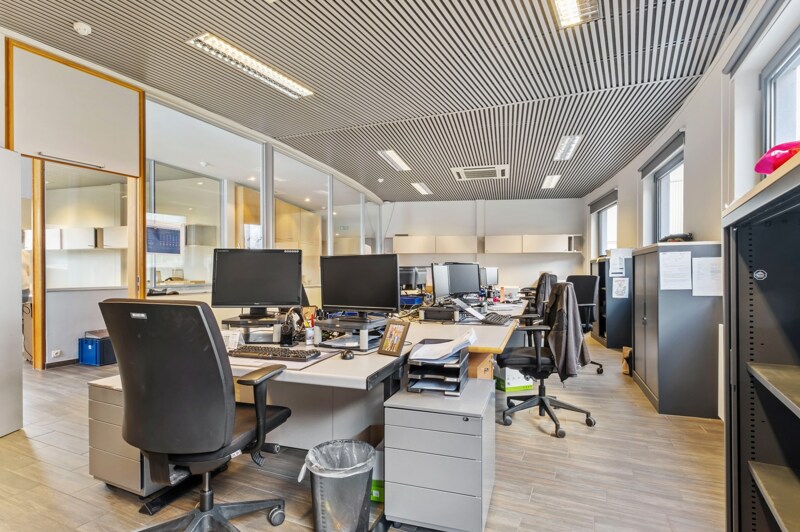 Commercieel kantoor te Zwijnaarde