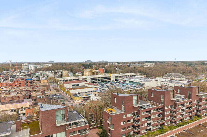 Commerciële winkel te Genk