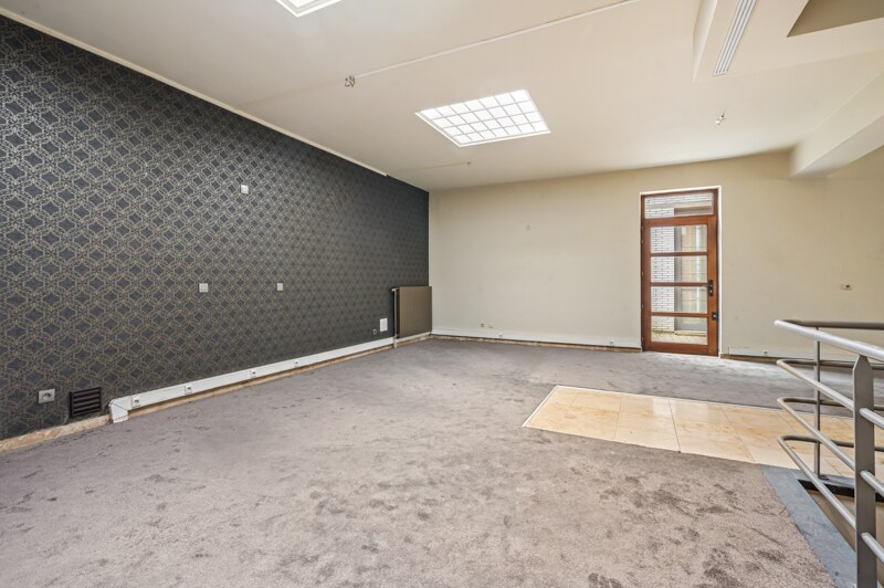 Commerciële winkel te Genk