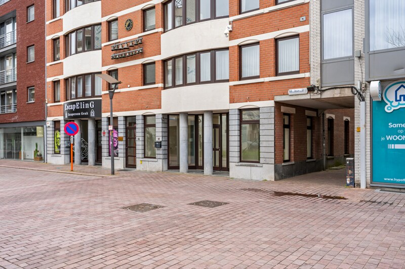 Commerciële winkel te Genk