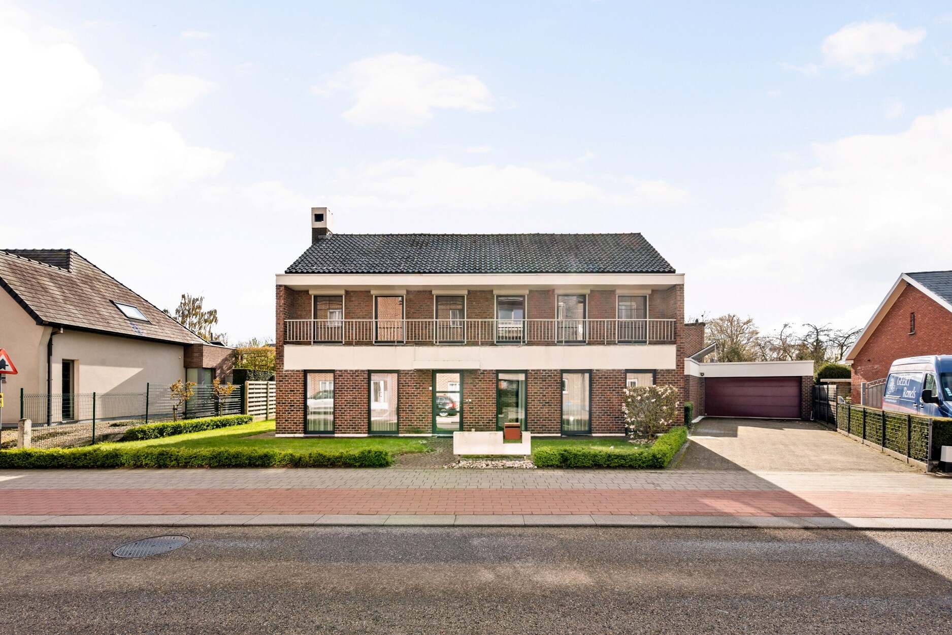 Statige te renoveren woning met uitzonderlijk potentieel in het centrum van Herk-de-Stad.