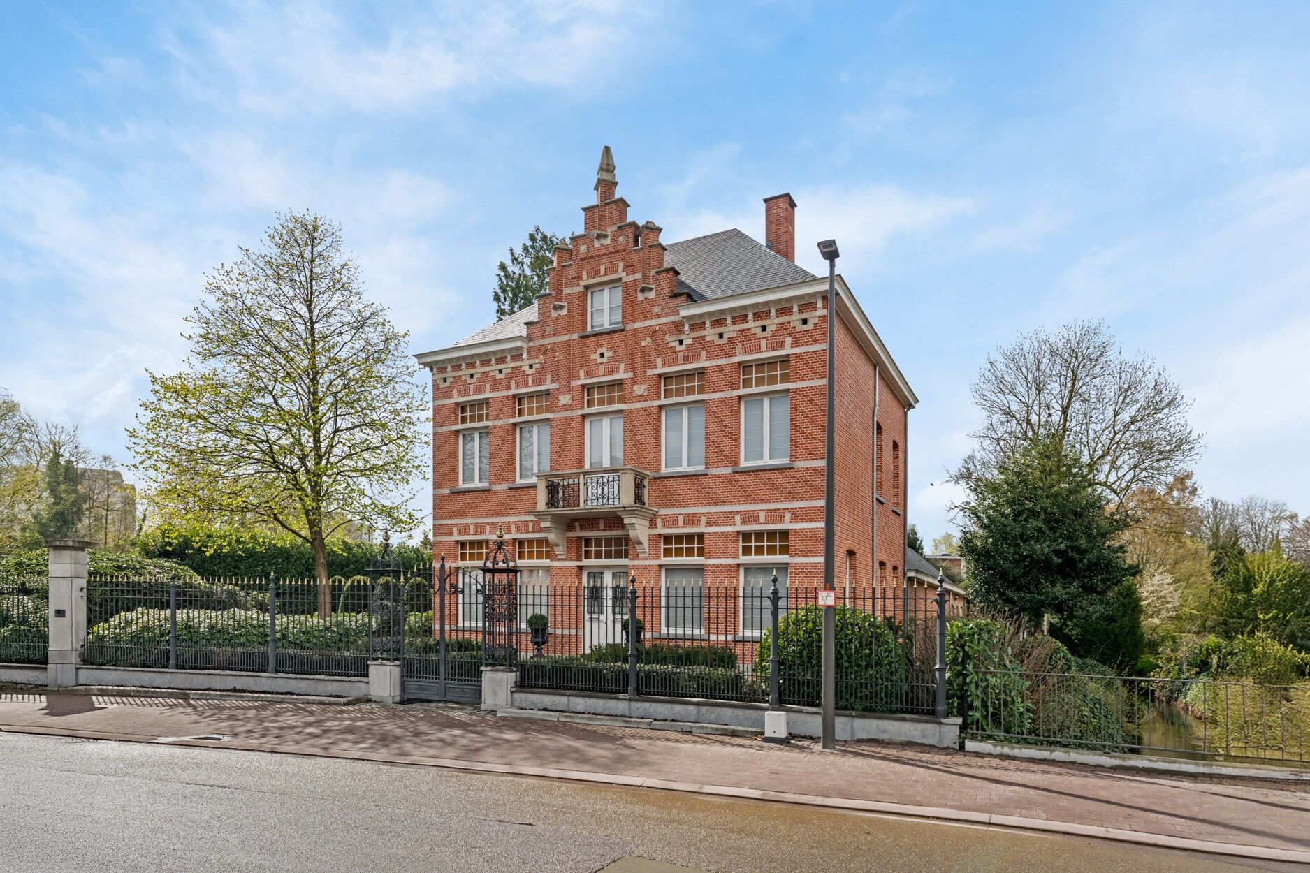 Exclusieve herenwoning te Arendonk