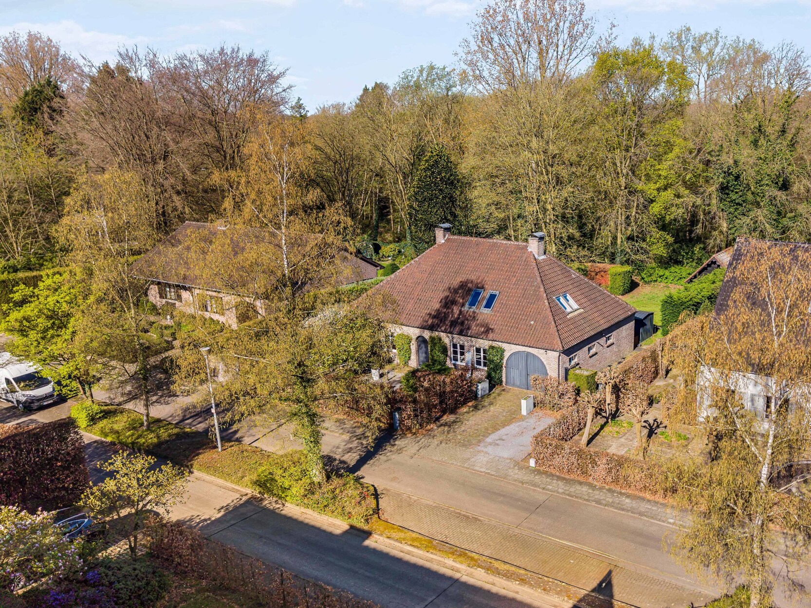 Gunstig gelegen woning met 5 slaapkamers, 2 badkamers en zicht op groen!