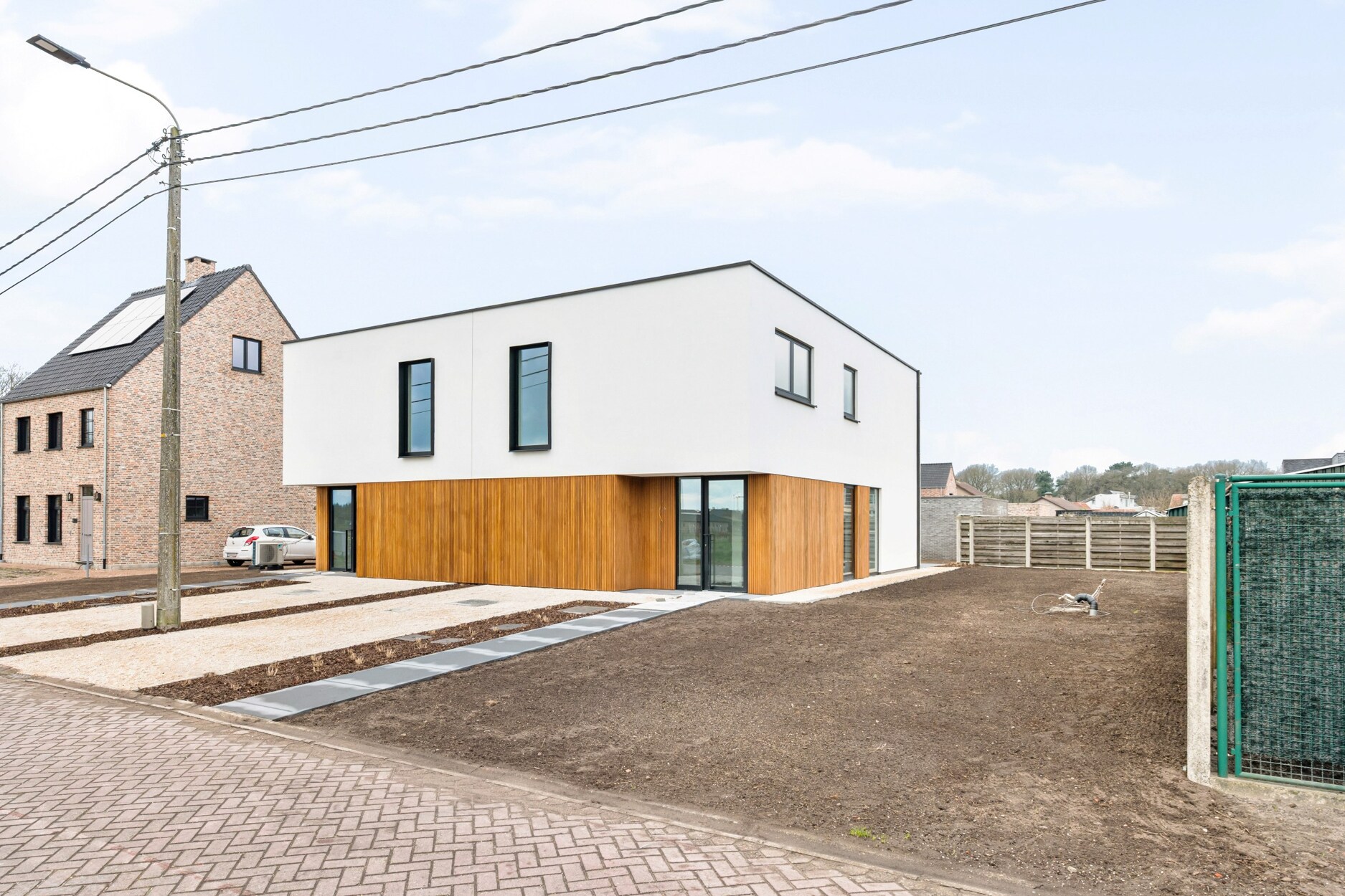 Halfopen BEN woning (rechts) met 3 slaapkamers op 405m² te Ravels