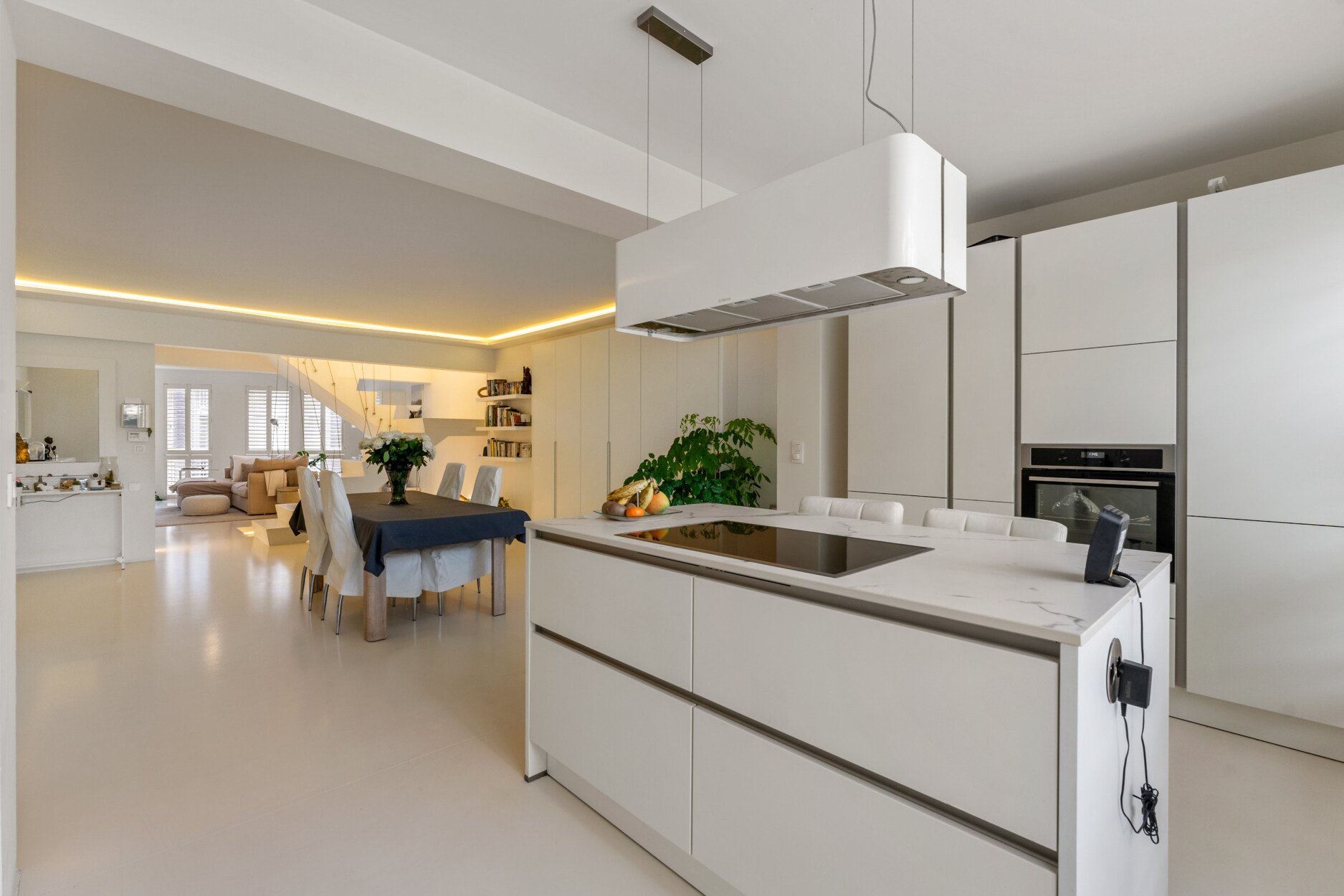 Luxe triplex met tuin en terrassen in Theaterbuurt