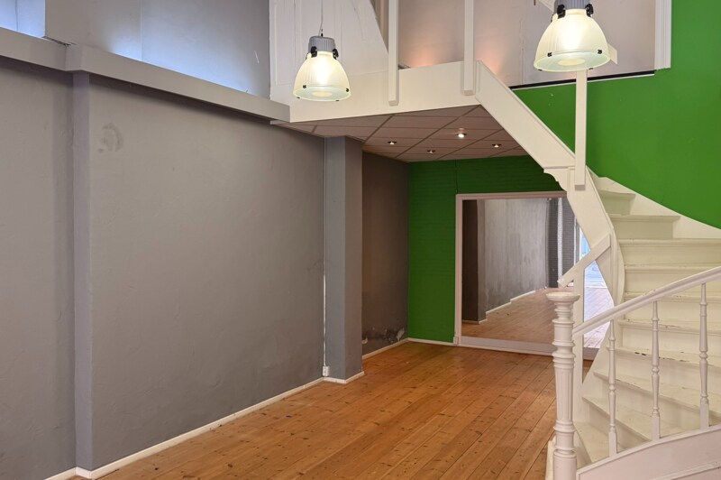 Commerciële winkel te Maaseik