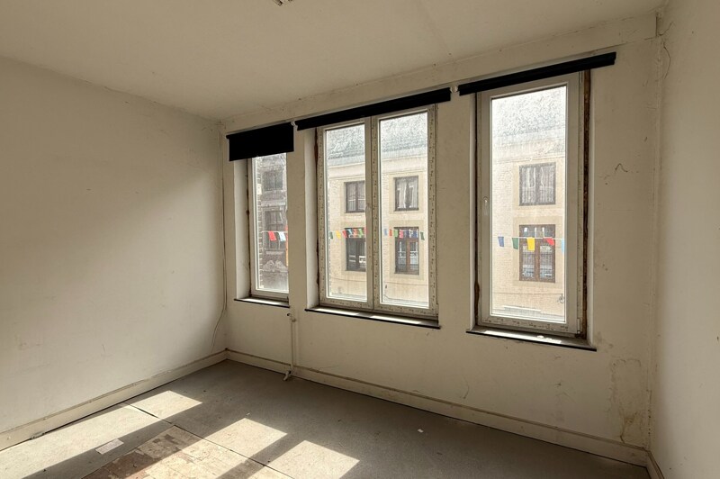 Commerciële winkel te Maaseik