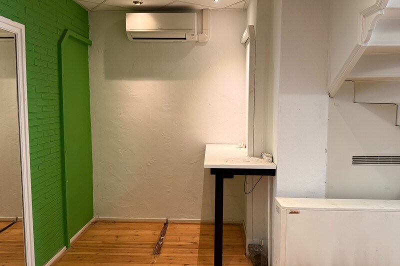 Commerciële winkel te Maaseik