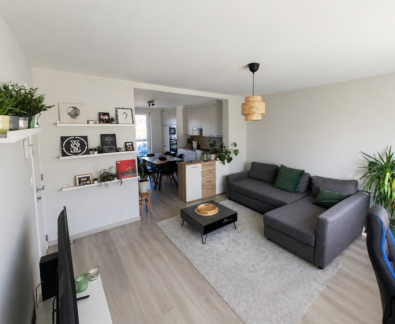 Gezellig en lichtrijk appartement met terras