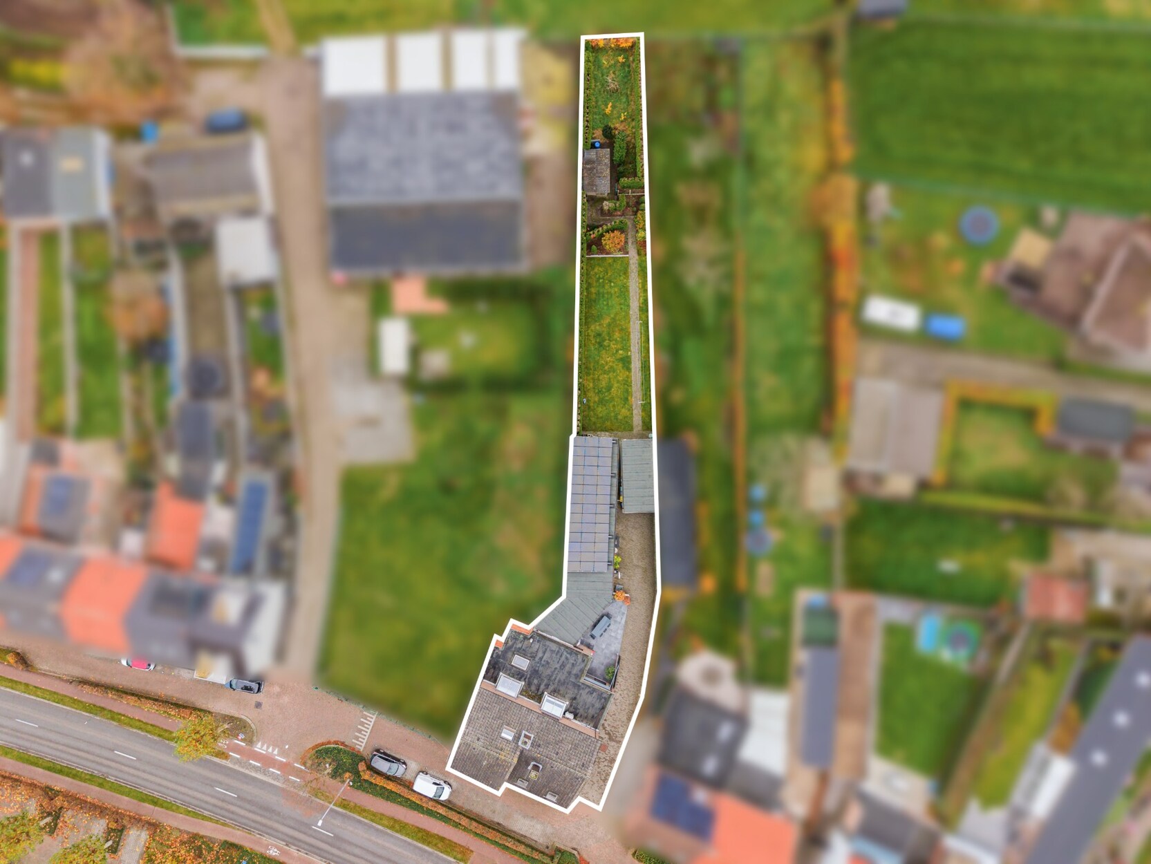 Karaktervolle handelswoning op perceel van ca. 940m² te Arendonk!
