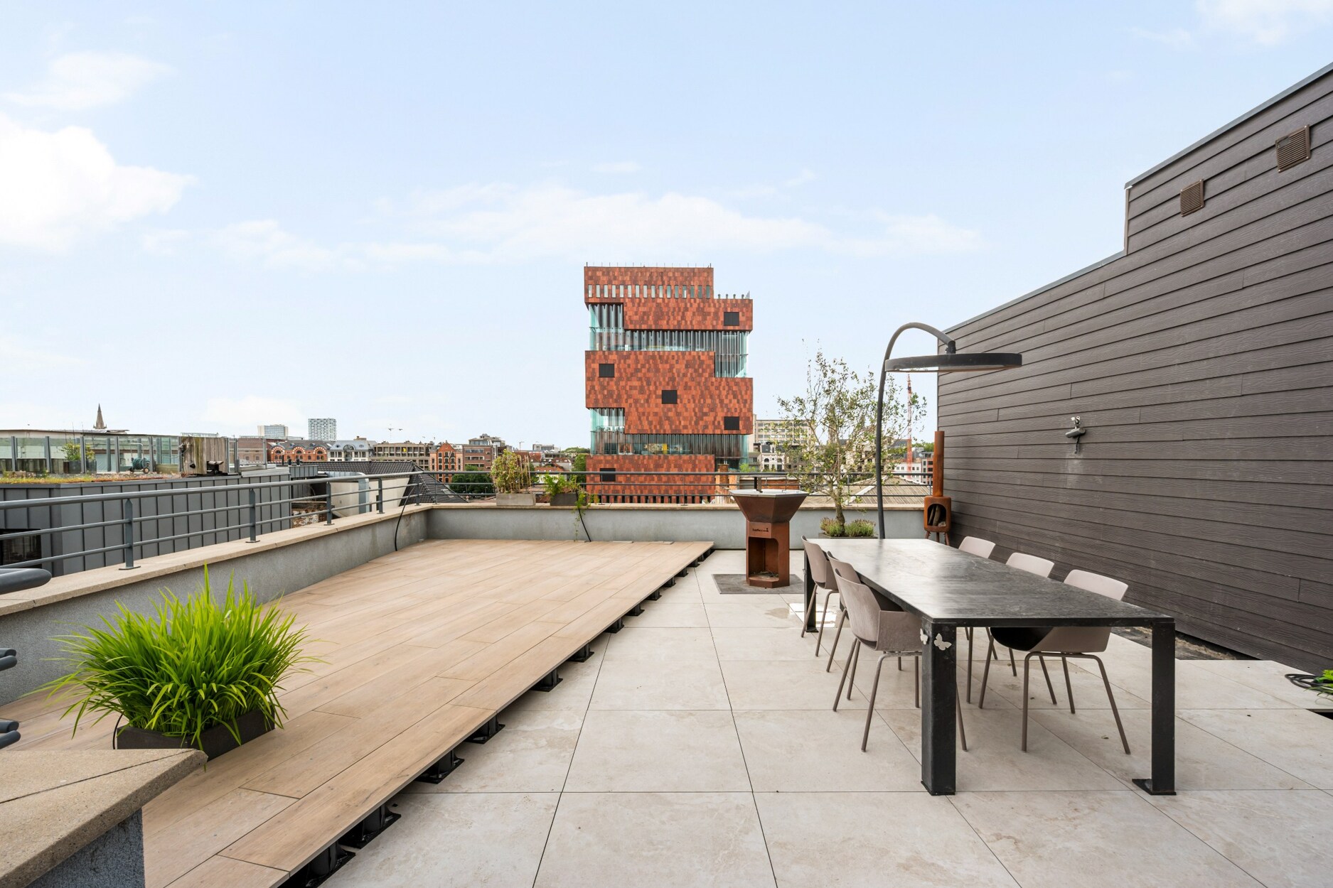 Exclusief duplex penthouse met iconisch MAS- en waterzicht op 't Eilandje.