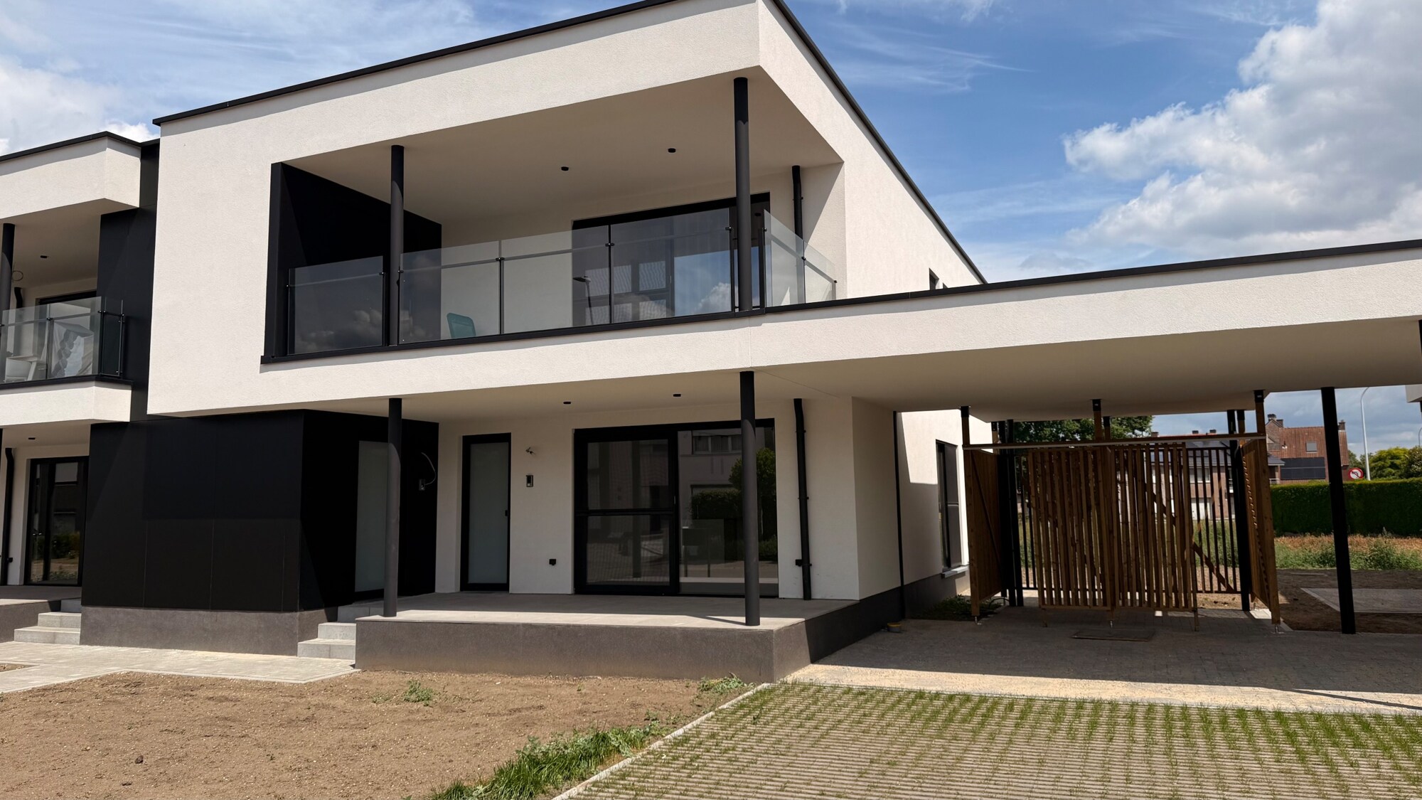 Gelijkvloers nieuwbouwappartement met tuin in Bree