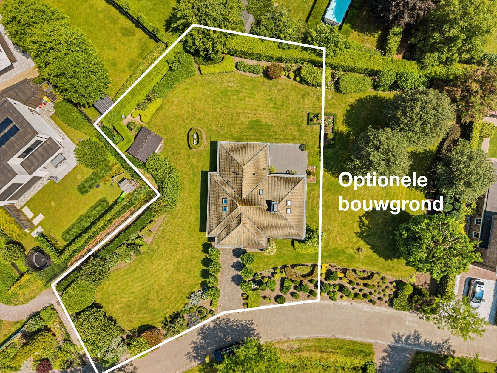 Woning op uitzonderlijke locatie in hartje Hoogstraten met optionele naastliggende bouwgrond!