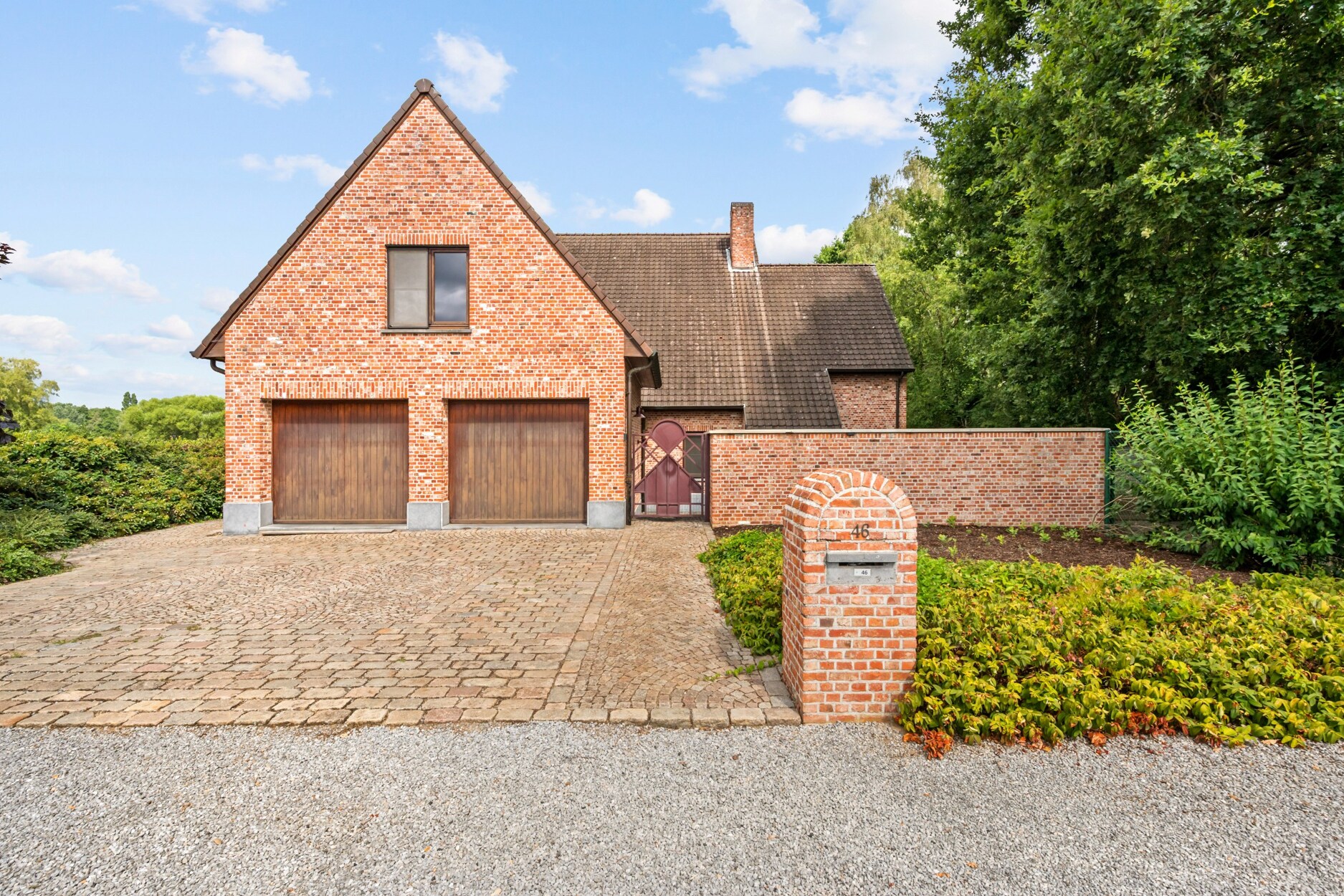 Exclusief en karaktervol landhuis met uitzonderlijke woonbeleving op een terrein van 8070m² in Heusden-Zolder.