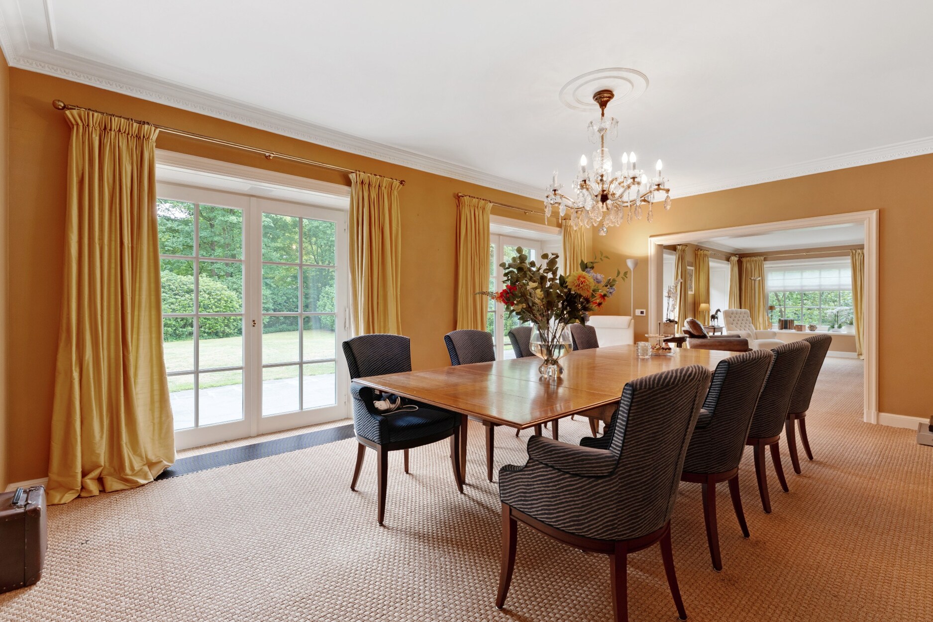 Exclusieve villa met zwembad in centrum Brasschaat