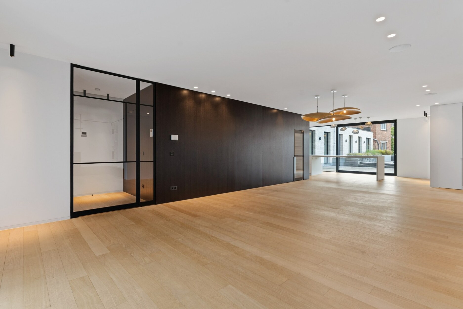 Exclusief designappartement van 222 m² met royale terrassen en high-end afwerking te Hasselt.
