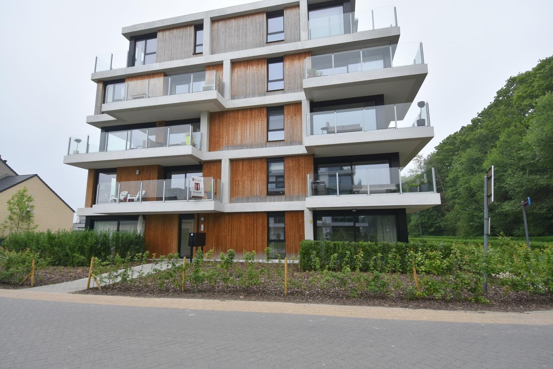Appartement met 2 slaapkamers en staanplaats en ruime kelderberging