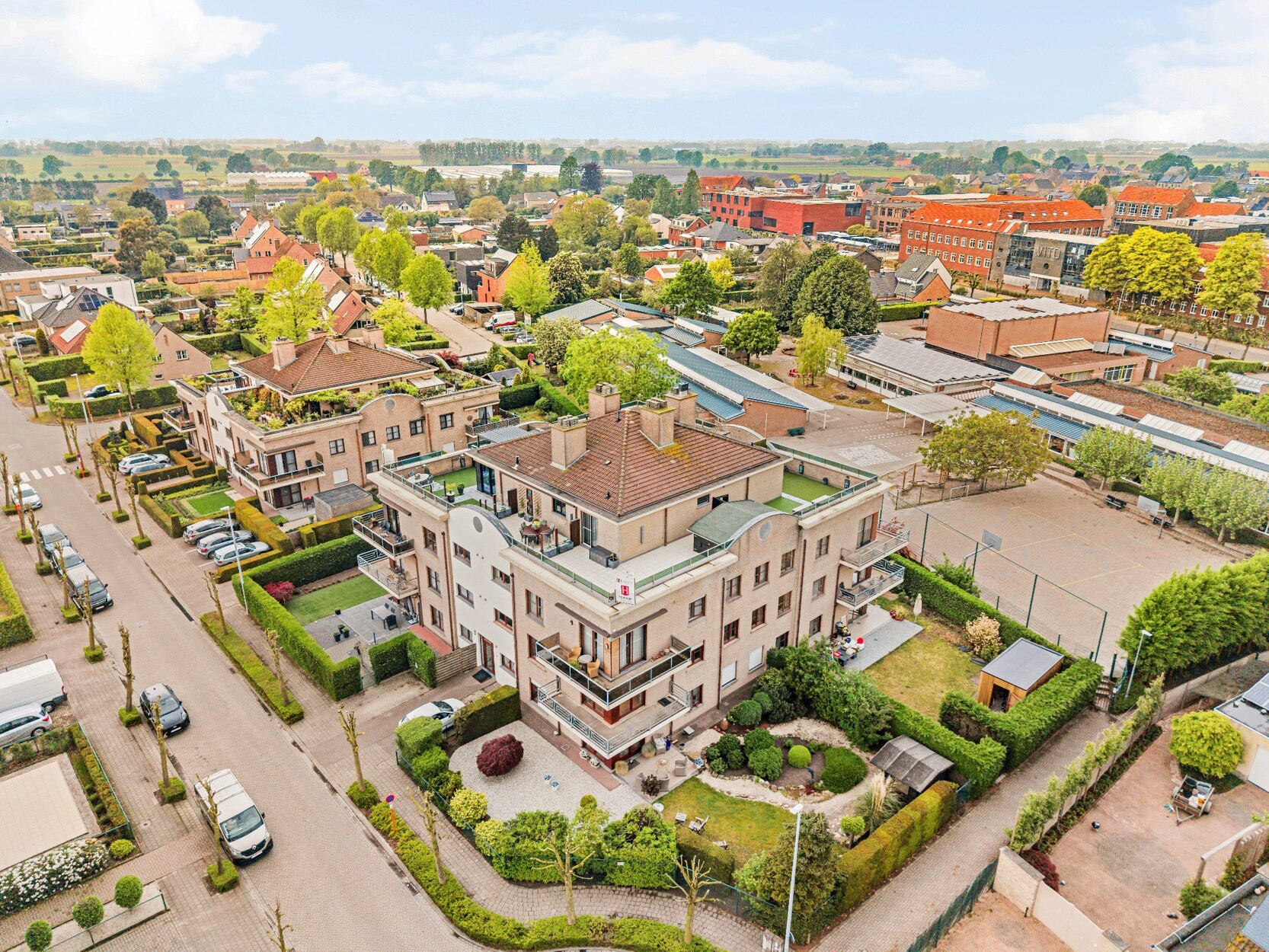 Penthouse in centrum Hoogstraten met terras van ca. 225m²!