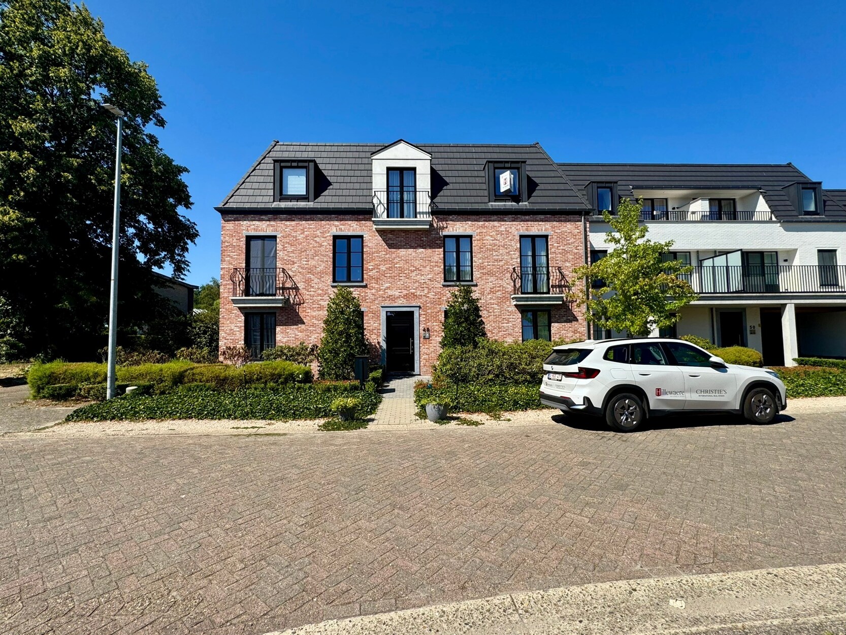 Instapklaar appartement met 1 slaapkamer, staanplaats en kelderberging