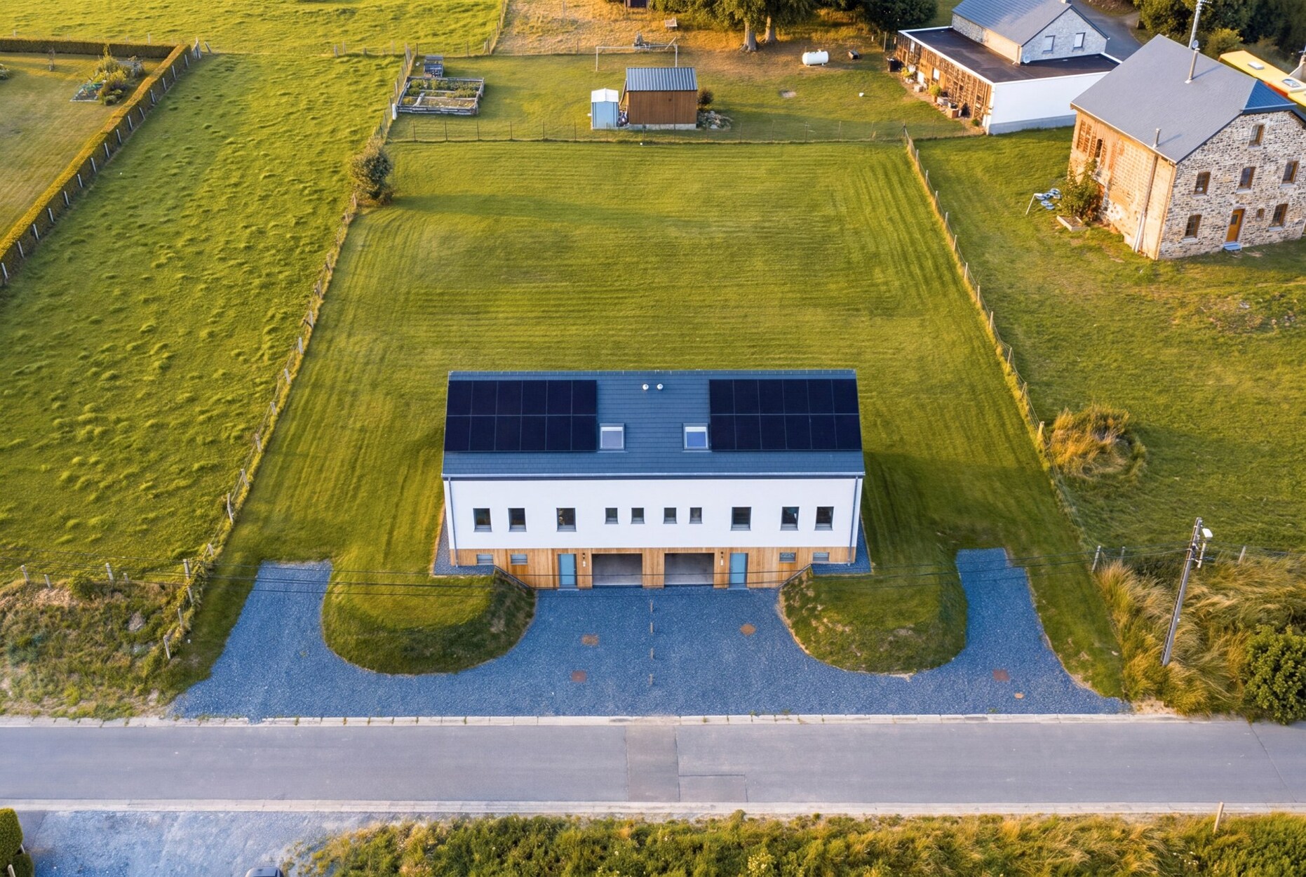 Saint-Ode - Twee huizen, een investeringsmogelijkheid