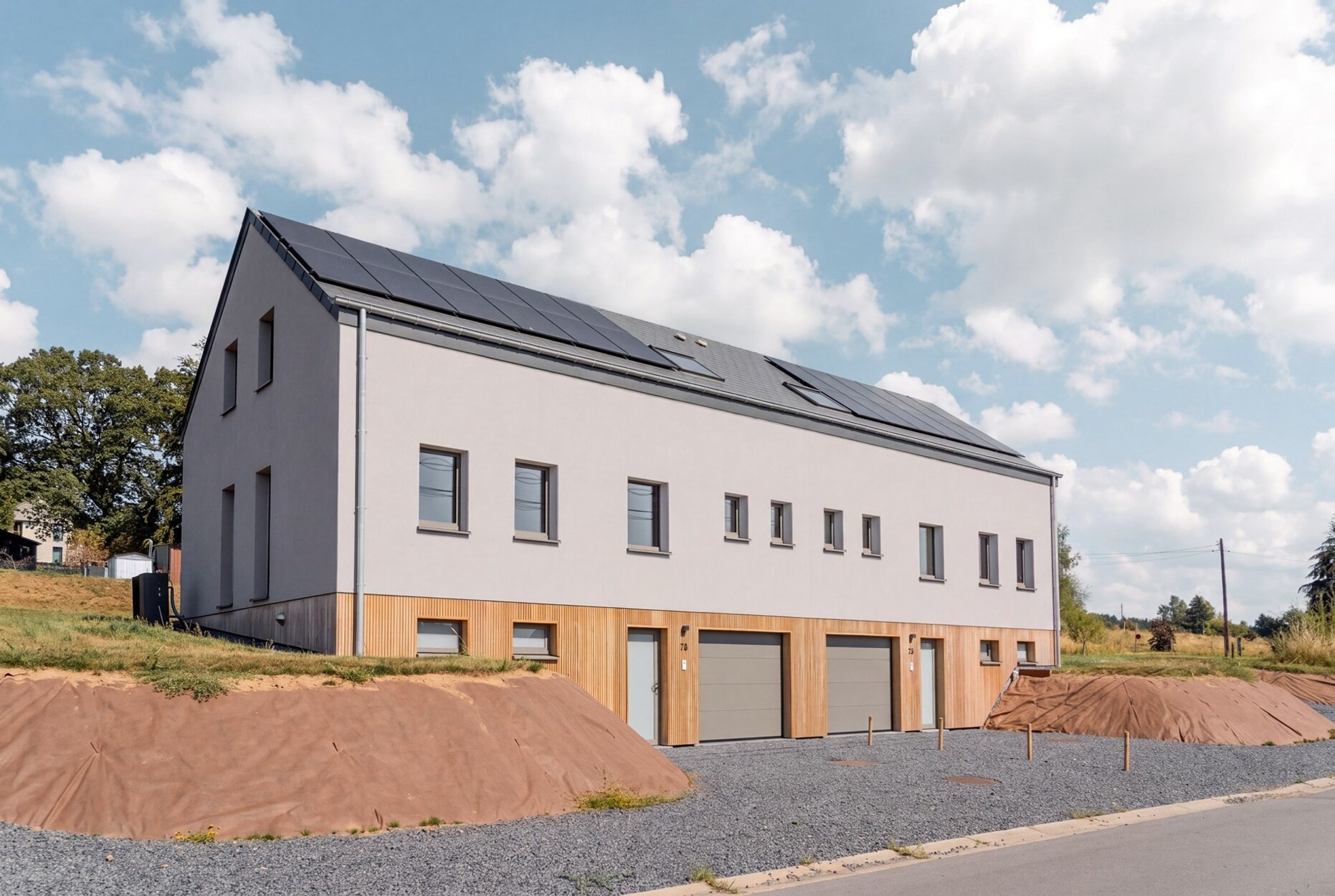 Saint-Ode - Twee huizen, een investeringsmogelijkheid