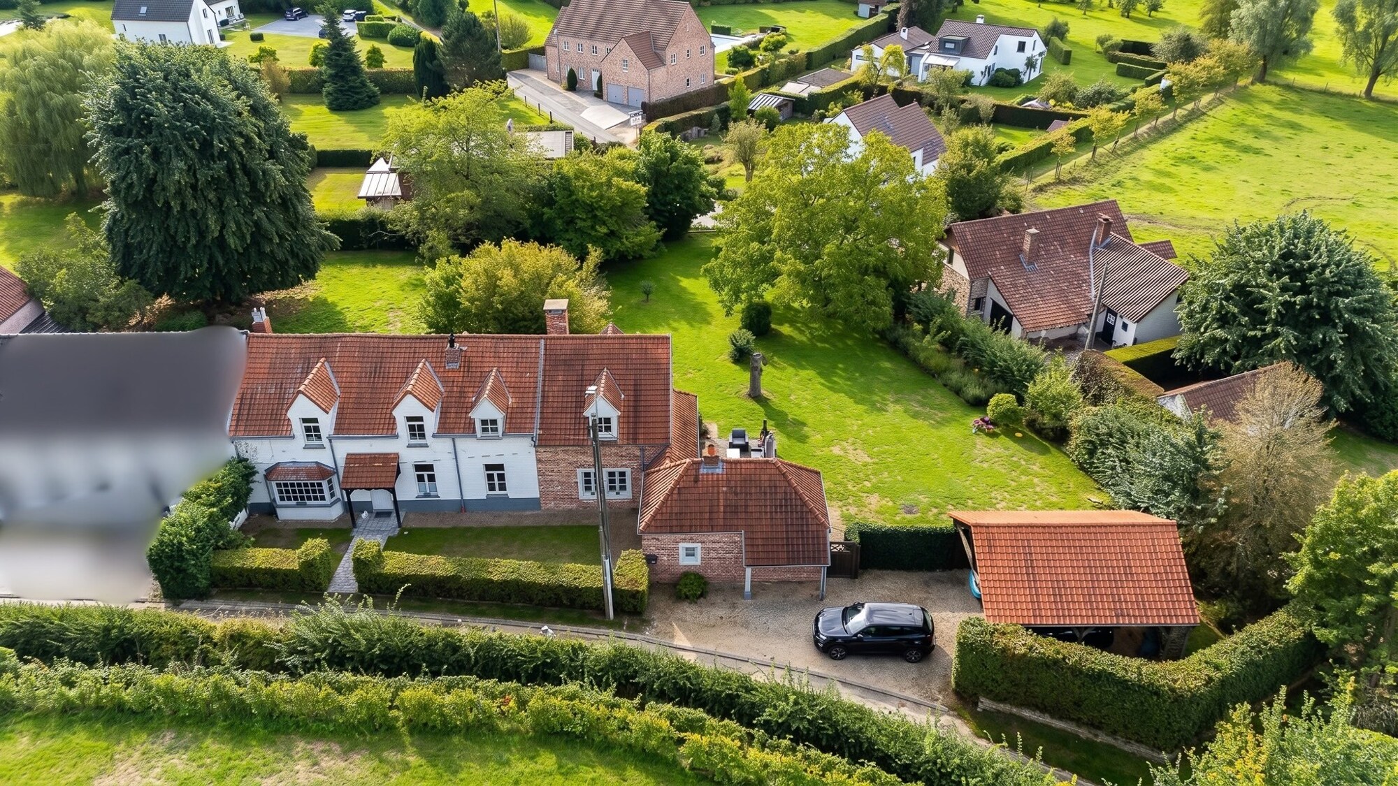 Bonlez - karakteristiek huis met 3 slaapkamers + kantoor