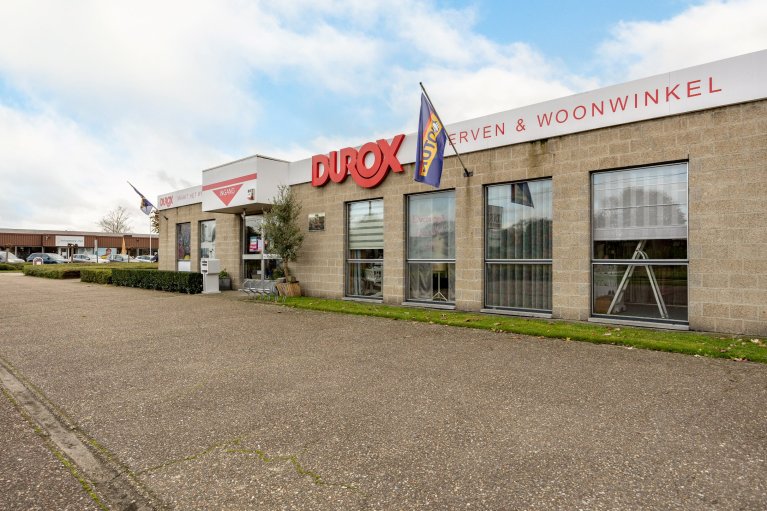 Commerciële winkel te Mol